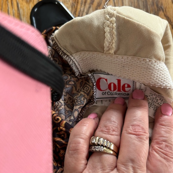 Cole of California Size 10 Ladies one piece bathing suit excellent condition. - Picture 10 of 10